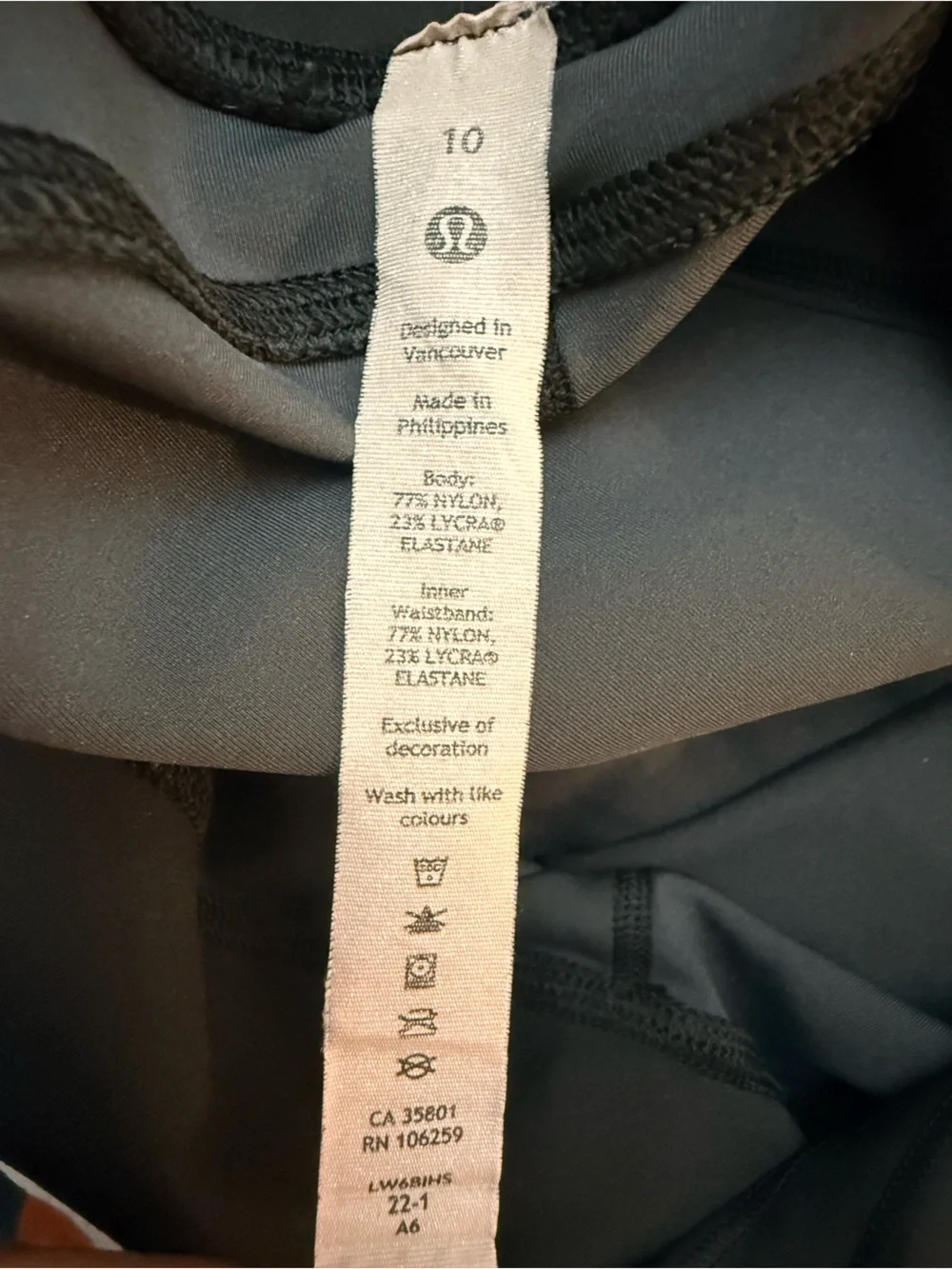 lululemon athletica Girls' Black & Gray Camo Leggings